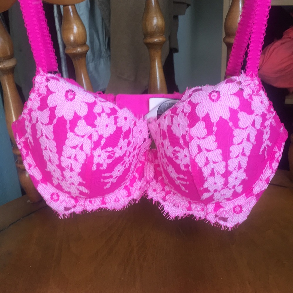 VS Bra